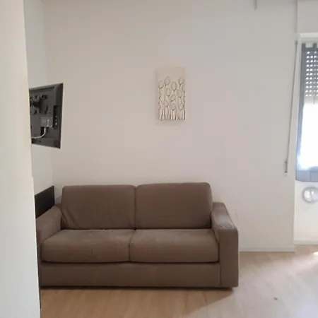 Daire New Apartament Stazione